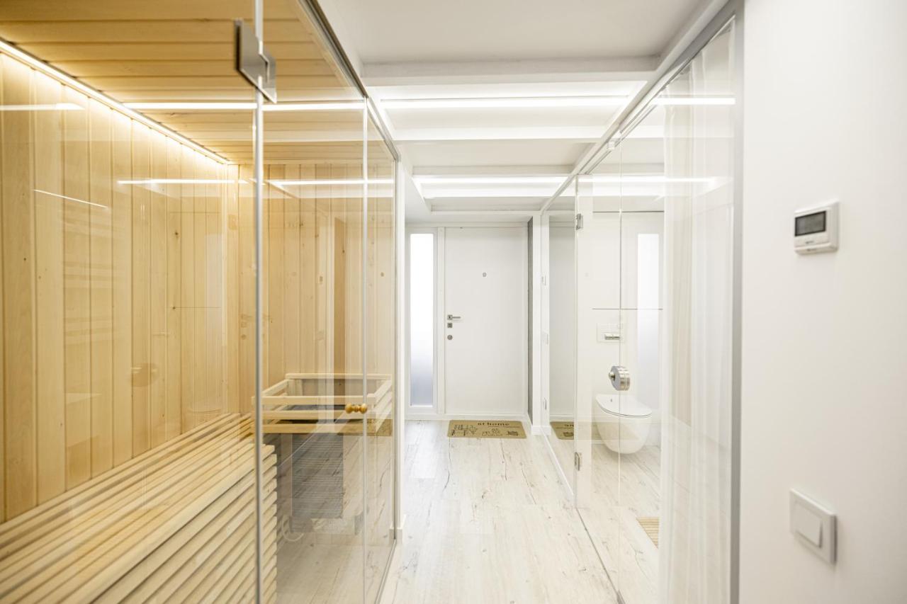 White Fox - Sauna - Lviv Bagian luar foto